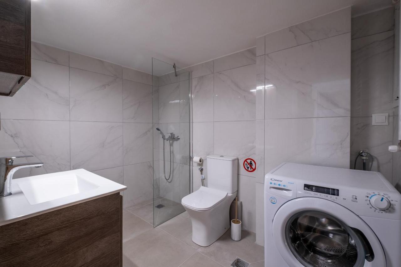 Sokos Residence, 1' Walk From Aghios Ioannis Metro Атина Екстериор снимка